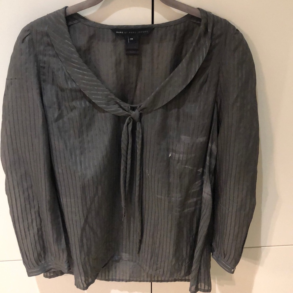 Grey subtle stripe cotton top with 3/4 sleeve